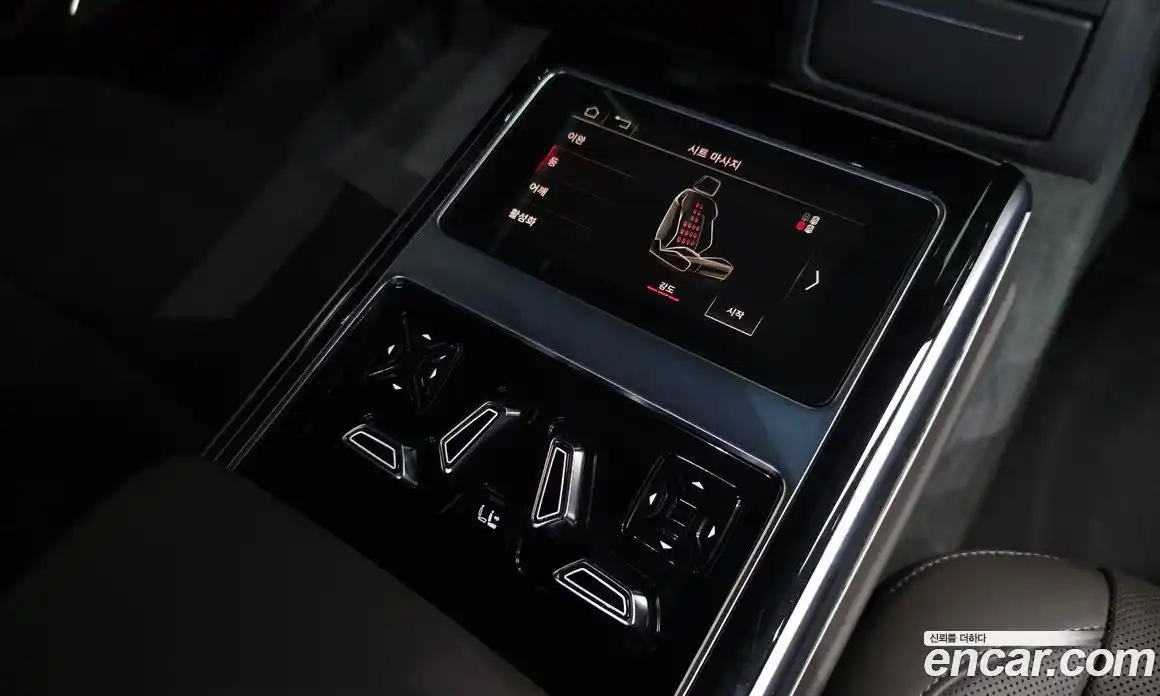 Audi A8 2023 3.0 автомат (гидро), фото 22