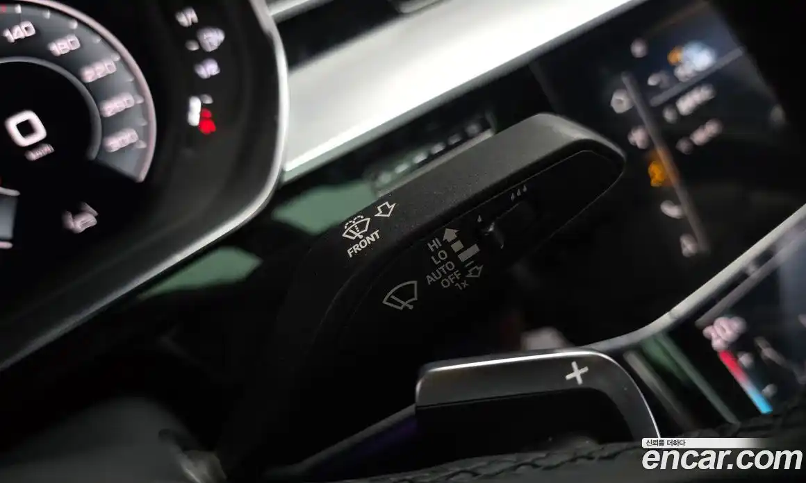 Audi A8 2023 3.0 автомат (гидро), фото 24