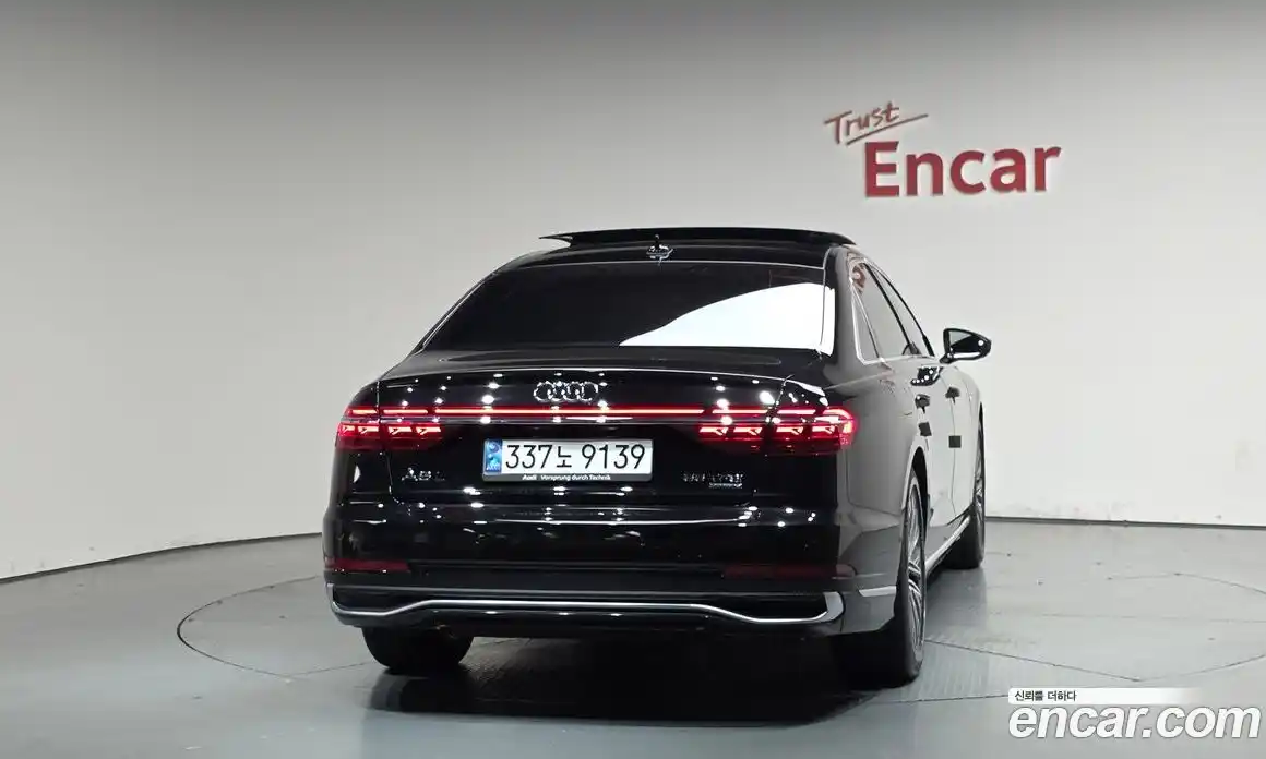 Audi A8 2023 3.0 автомат (гидро), фото 3