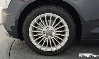 Audi A4 2014 2.0 автомат (гидро), миниатюра 4
