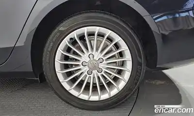 Audi A4 2014 2.0 автомат (гидро), миниатюра 6