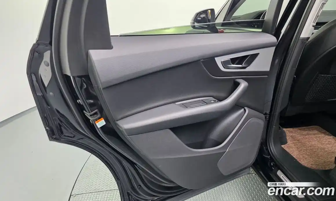 Audi Q7 2019 2.0 автомат (гидро), фото 15