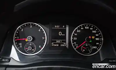 Volkswagen Tiguan 2012 2.0 автомат (гидро), миниатюра 11