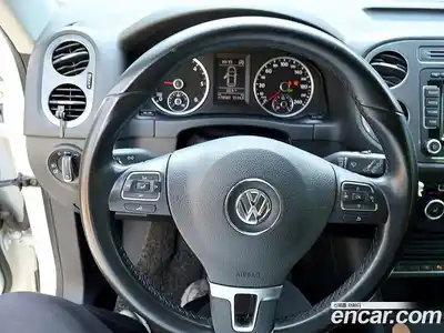 Volkswagen Tiguan 2014 2.0 автомат (гидро), миниатюра 8