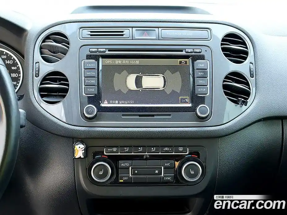 Volkswagen Tiguan 2014 2.0 автомат (гидро), фото 9