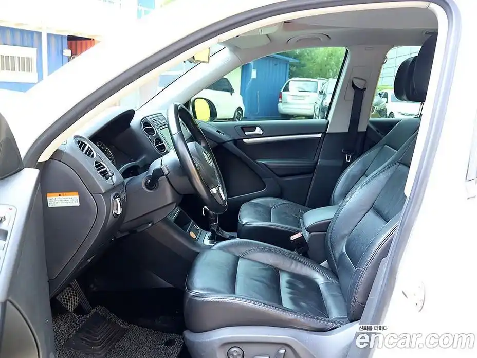 Volkswagen Tiguan 2014 2.0 автомат (гидро), фото 10
