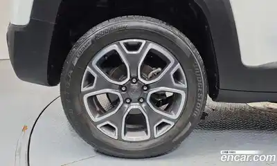 Jeep Renegade 2018 2.0 автомат (гидро), миниатюра 7