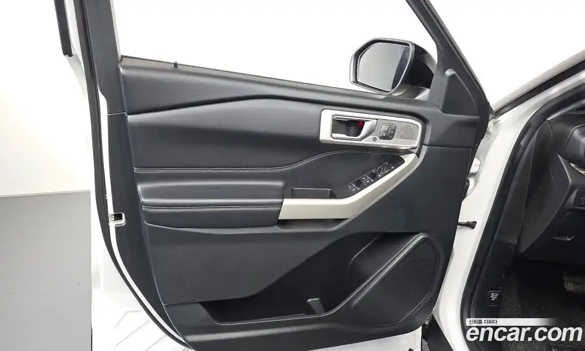 Ford Explorer 2021 2.3 автомат (гидро), фото 14