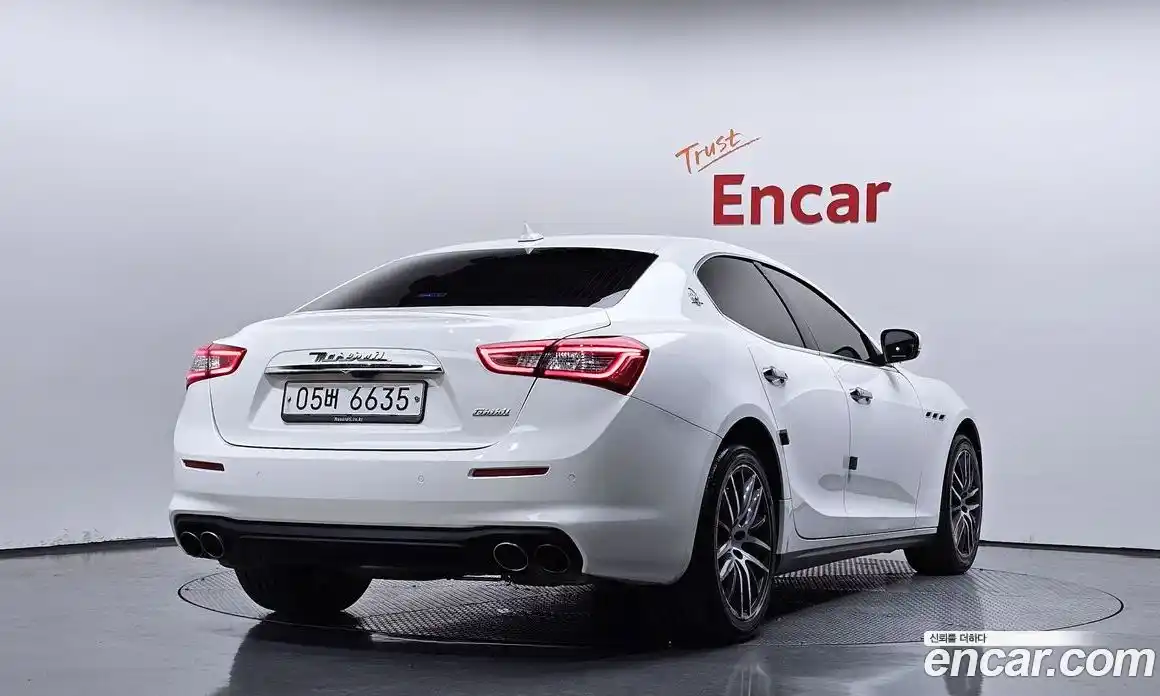 Maserati Ghibli 2018 3.0 автомат (гидро), фото 2 Maserati Ghibli 2018 3.0 автомат (гидро), фото 2
