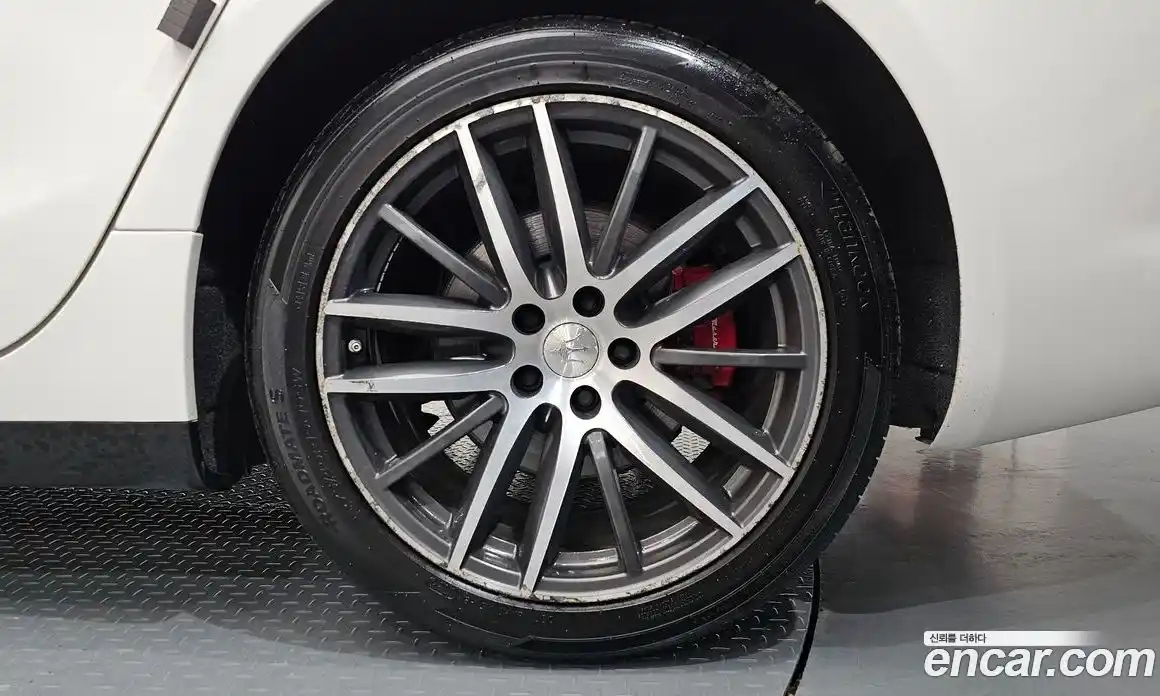 Maserati Ghibli 2018 3.0 автомат (гидро), фото 7 Maserati Ghibli 2018 3.0 автомат (гидро), фото 7