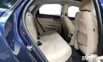 Jaguar XF 2016 2.0 автомат (гидро), миниатюра 11 Jaguar XF 2016 2.0 автомат (гидро), миниатюра 11