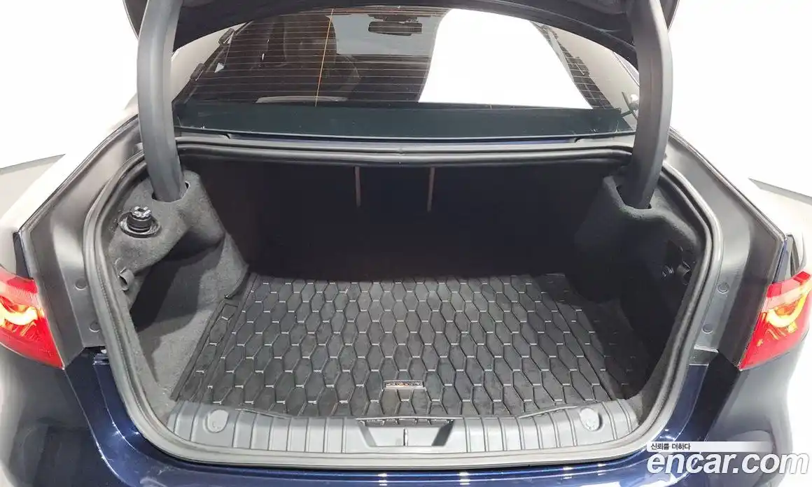 Jaguar XF 2016 2.0 автомат (гидро), фото 19 Jaguar XF 2016 2.0 автомат (гидро), фото 19