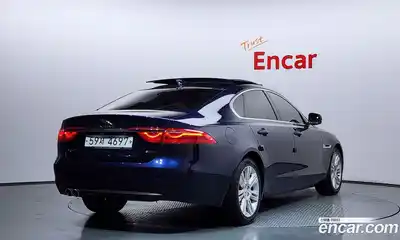 Jaguar XF 2016 2.0 автомат (гидро), миниатюра 2 Jaguar XF 2016 2.0 автомат (гидро), миниатюра 2