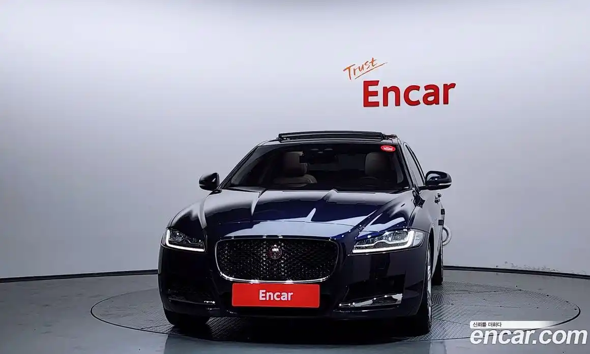 Jaguar XF 2016 2.0 автомат (гидро), фото 3 Jaguar XF 2016 2.0 автомат (гидро), фото 3