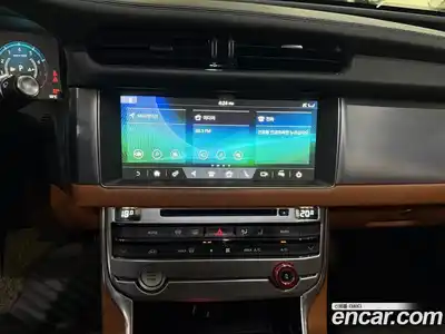 Jaguar XF 2018 2.0 автомат (гидро), миниатюра 11 Jaguar XF 2018 2.0 автомат (гидро), миниатюра 11