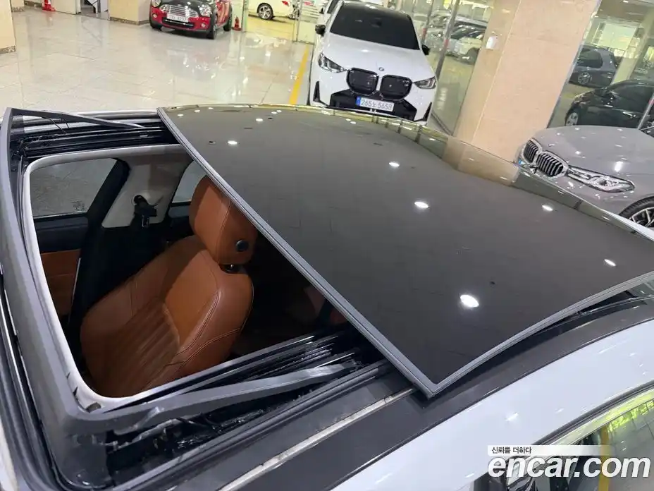 Jaguar XF 2018 2.0 автомат (гидро), фото 14 Jaguar XF 2018 2.0 автомат (гидро), фото 14
