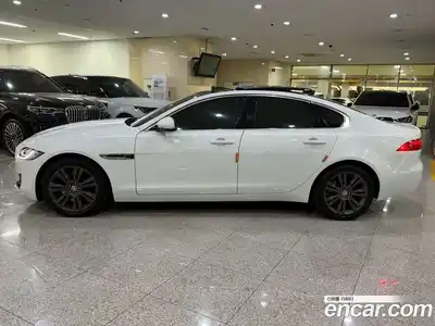 Jaguar XF 2018 2.0 автомат (гидро), миниатюра 3 Jaguar XF 2018 2.0 автомат (гидро), миниатюра 3