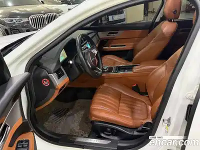 Jaguar XF 2018 2.0 автомат (гидро), миниатюра 6 Jaguar XF 2018 2.0 автомат (гидро), миниатюра 6