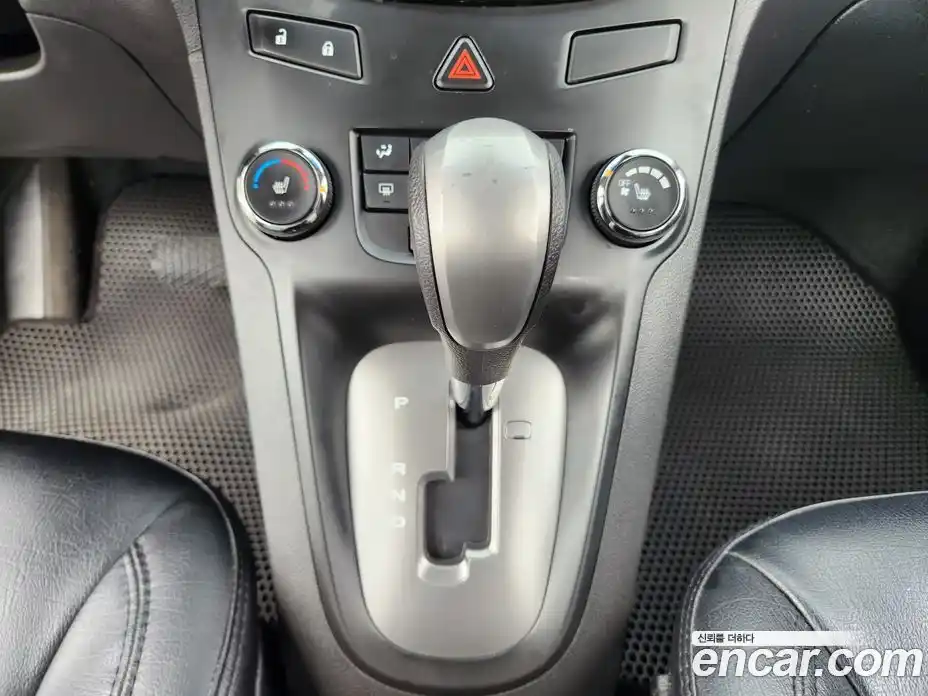 Chevrolet Orlando 2011 2.0 автомат (гидро), фото 17