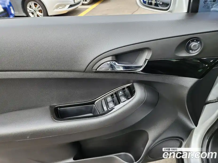 Chevrolet Orlando 2011 2.0 автомат (гидро), фото 19