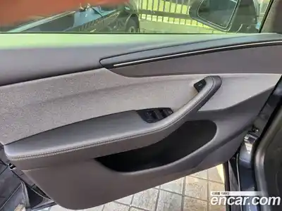 Tesla Model Y 2026 автомат (гидро), миниатюра 12