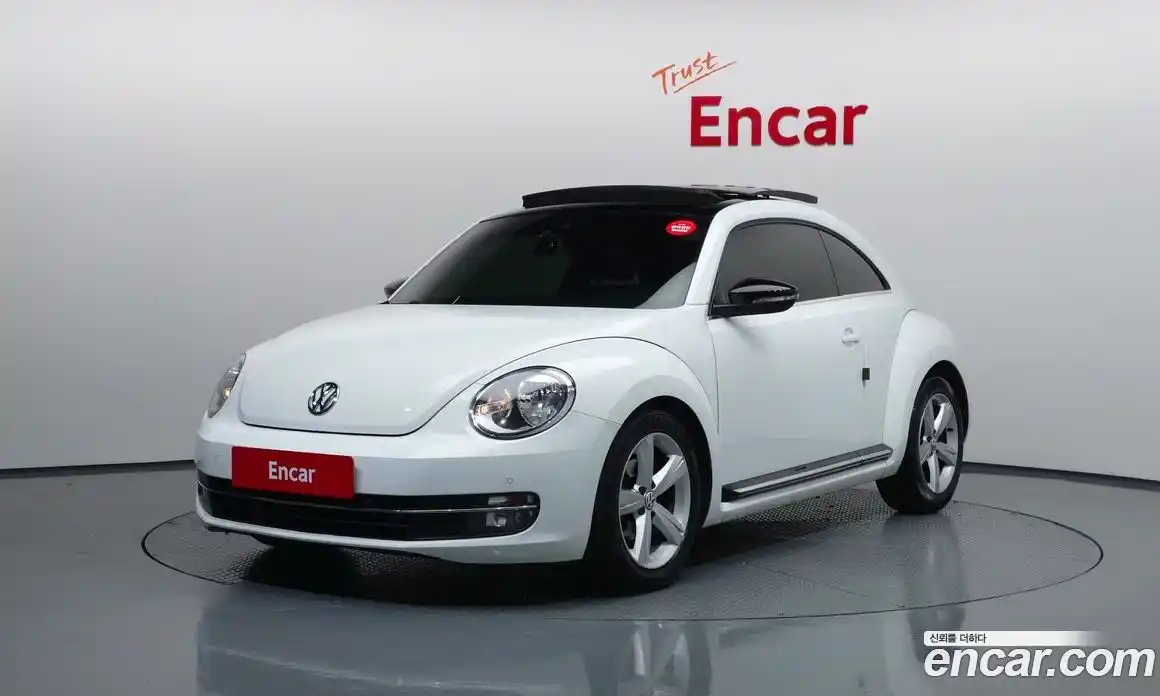Volkswagen Beatle 2015 2.0 автомат (гидро), фото 1