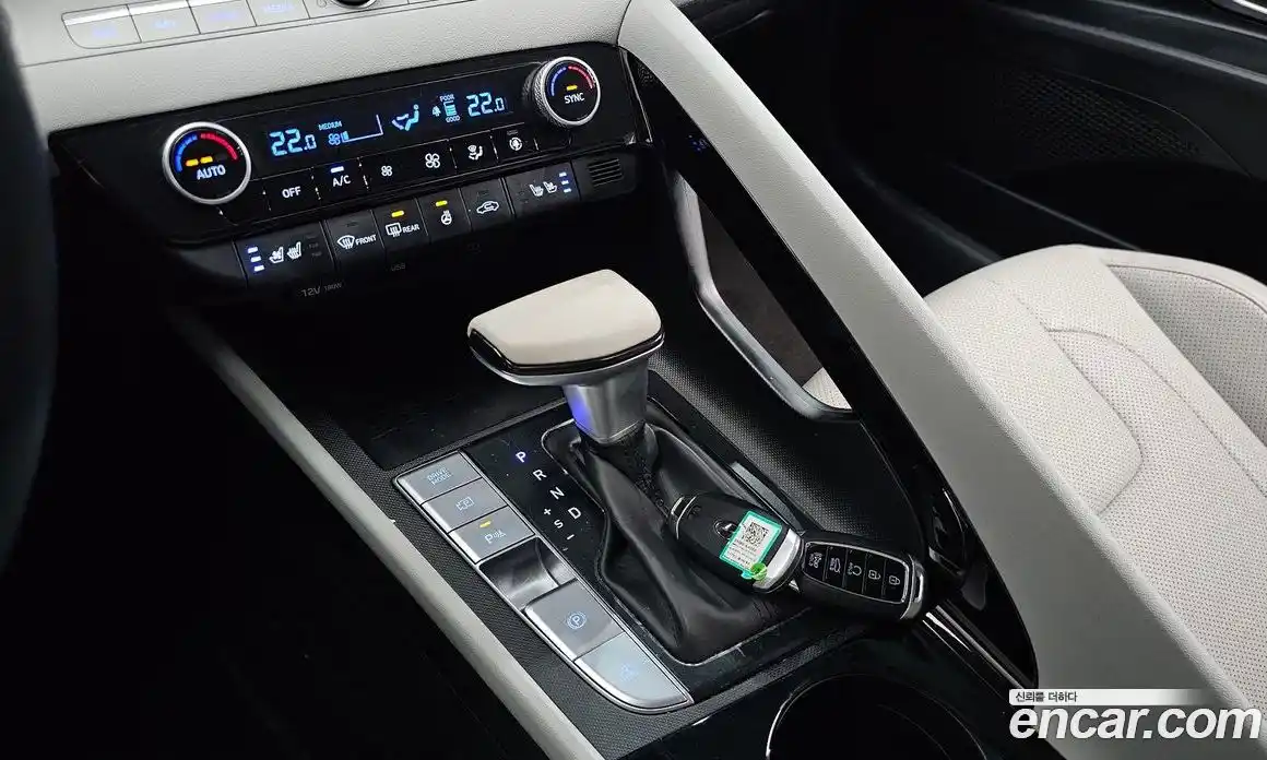 Hyundai Avante 2020 1.6 автомат (гидро), фото 11