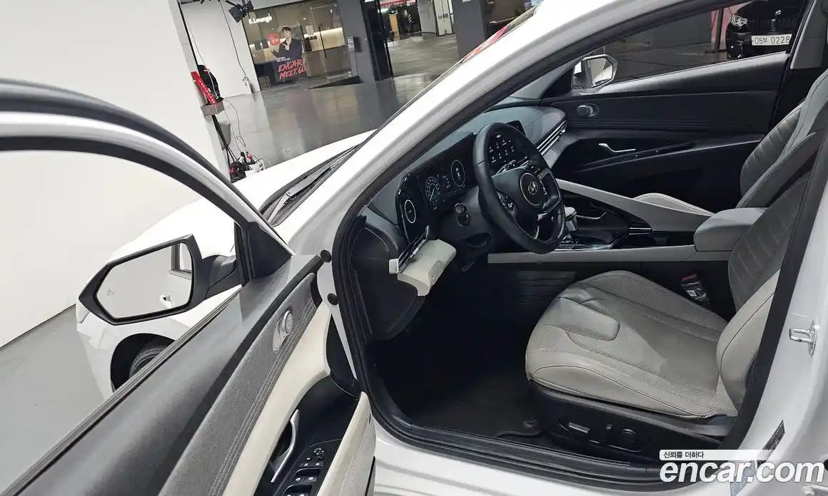 Hyundai Avante 2020 1.6 автомат (гидро), фото 12