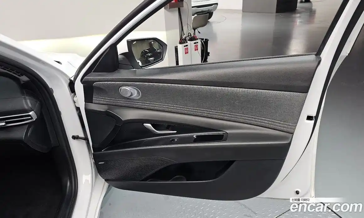 Hyundai Avante 2020 1.6 автомат (гидро), фото 13