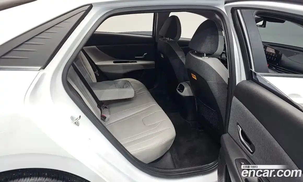 Hyundai Avante 2020 1.6 автомат (гидро), фото 16