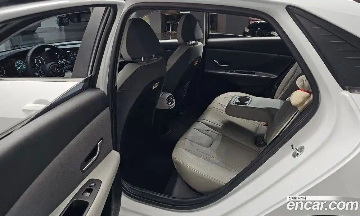 Hyundai Avante 2020 1.6 автомат (гидро), фото 17