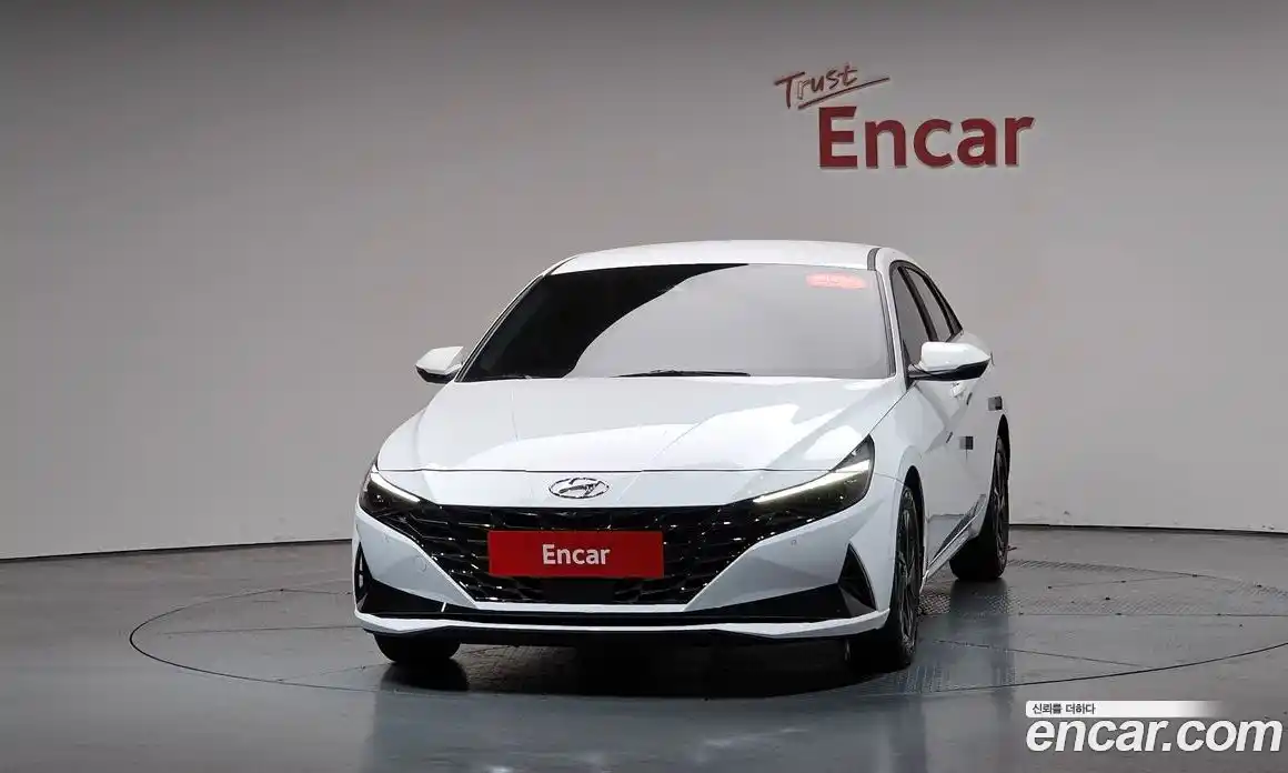 Hyundai Avante 2020 1.6 автомат (гидро), фото 2