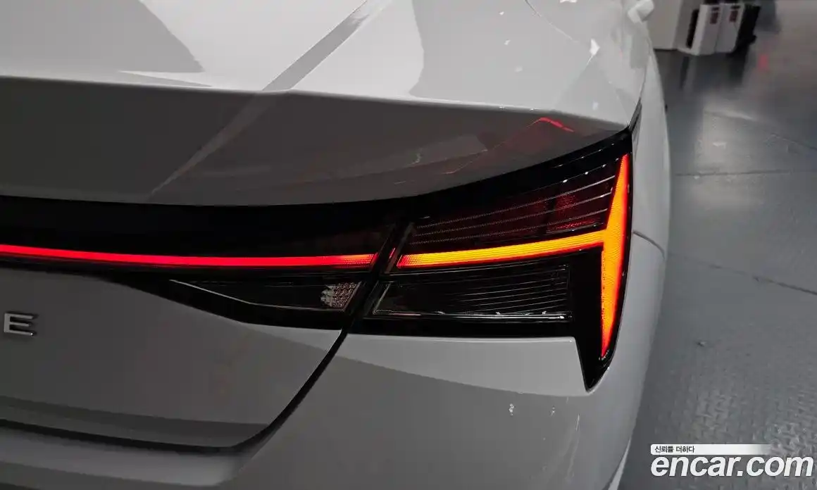 Hyundai Avante 2020 1.6 автомат (гидро), фото 8