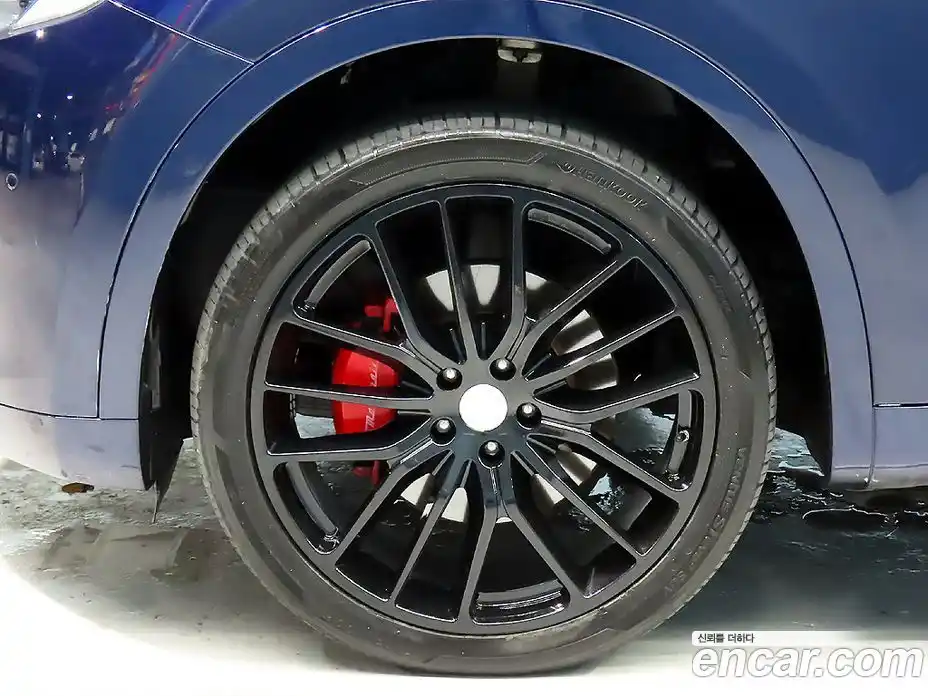 Maserati Levante 2017 3.0 автомат (гидро), фото 5 Maserati Levante 2017 3.0 автомат (гидро), фото 5