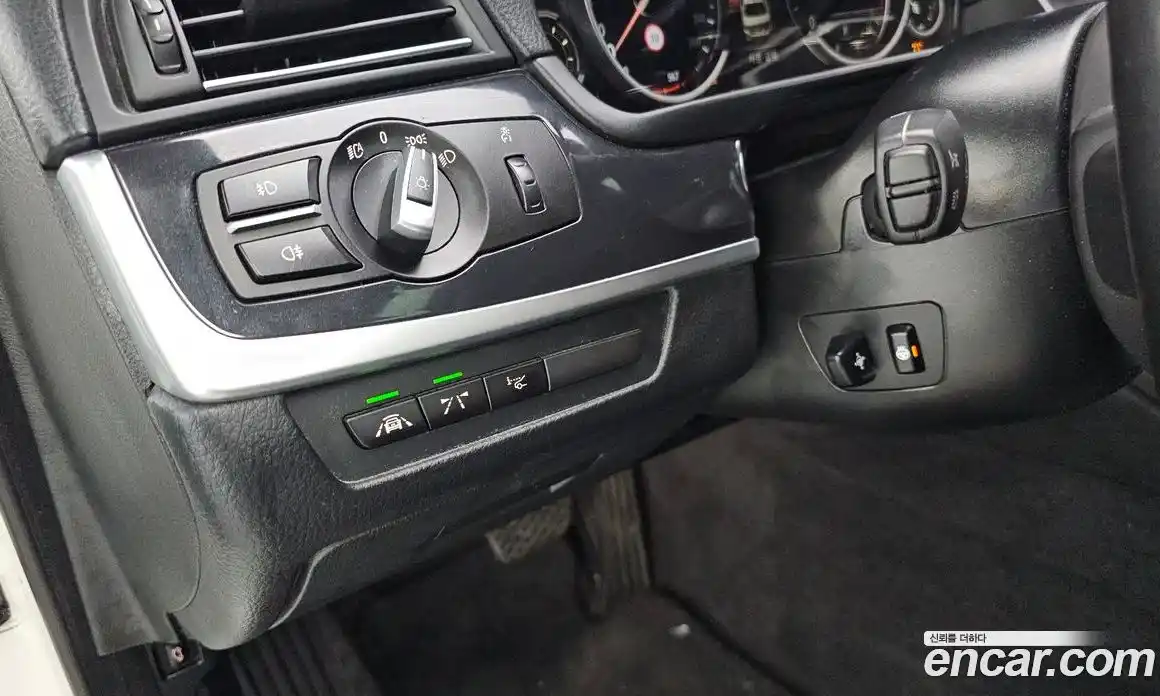 BMW 5 серия 2016 2.0 автомат (гидро), фото 18