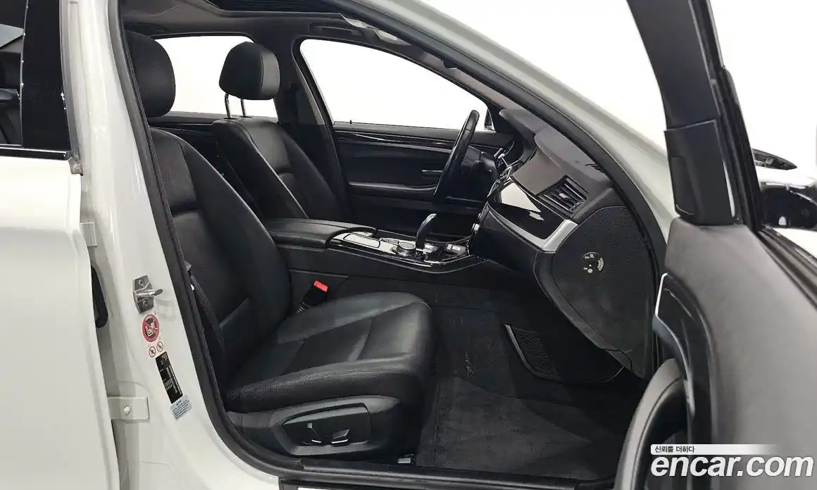 BMW 5 серия 2016 2.0 автомат (гидро), фото 10