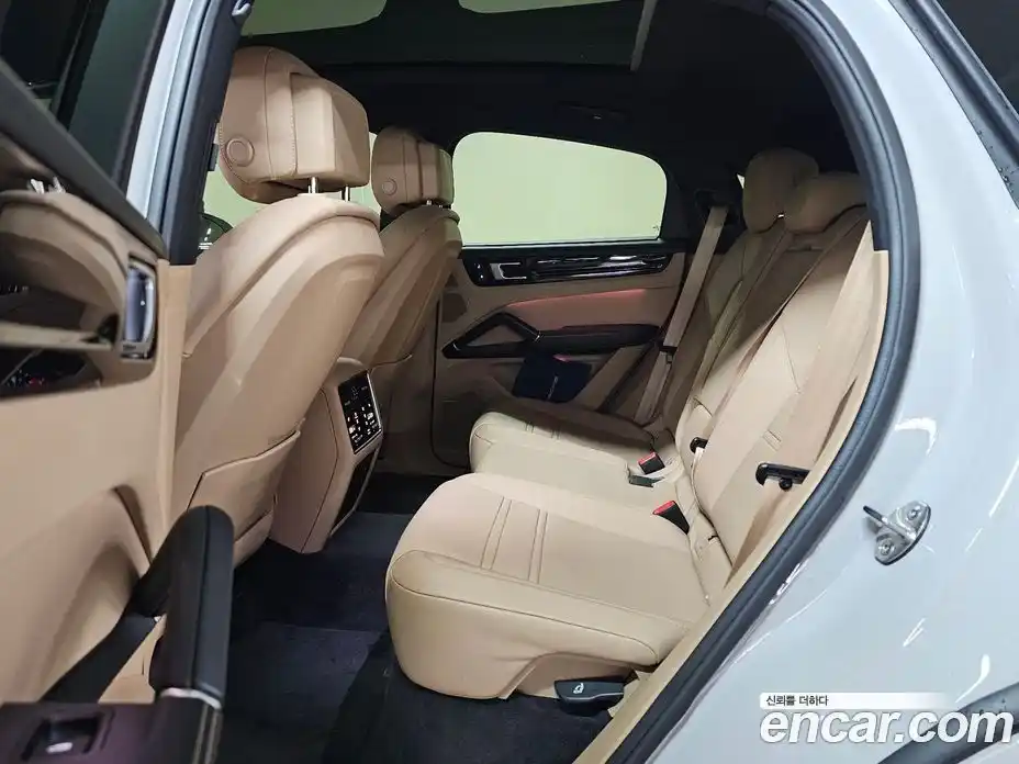 Porsche Cayenne 2022 3.0 автомат (гидро), фото 7