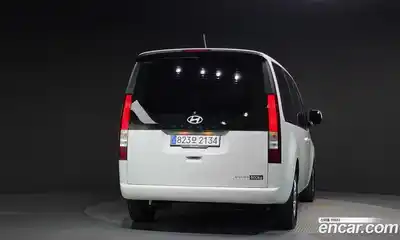 Hyundai Staria 2025 2.2 автомат (гидро), миниатюра 4