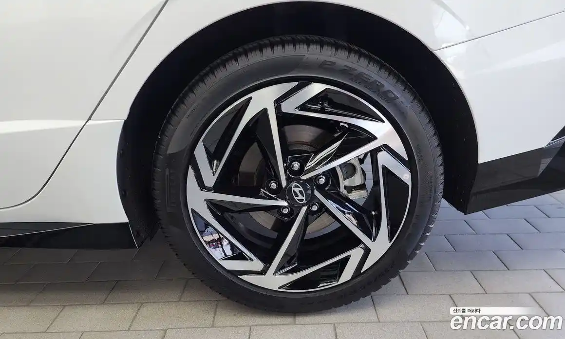 Hyundai Sonata 2025 1.6 автомат (гидро), фото 7