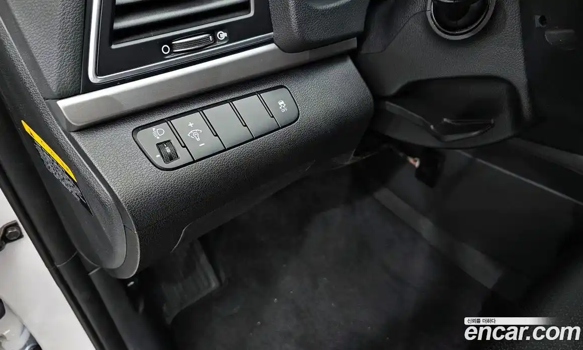 Hyundai Avante 2016 1.6 автомат (гидро), фото 18