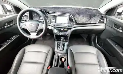 Hyundai Avante 2016 1.6 автомат (гидро), миниатюра 7