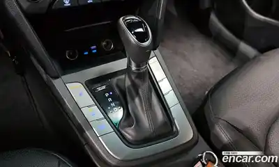 Hyundai Avante 2016 1.6 автомат (гидро), миниатюра 9