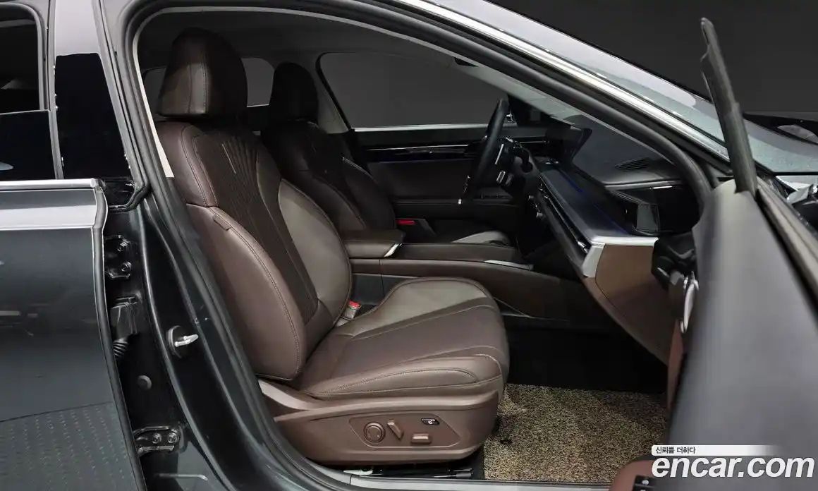 Hyundai Grandeur 2023 2.5 автомат (гидро), фото 16