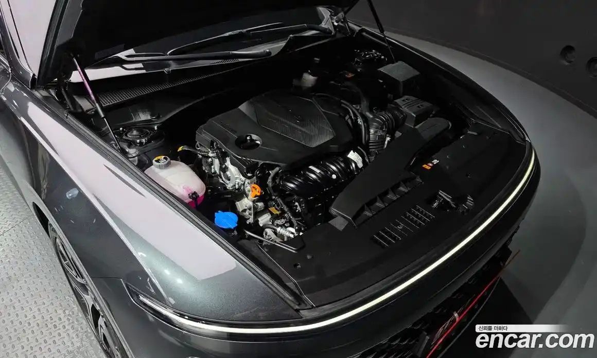 Hyundai Grandeur 2023 2.5 автомат (гидро), фото 6