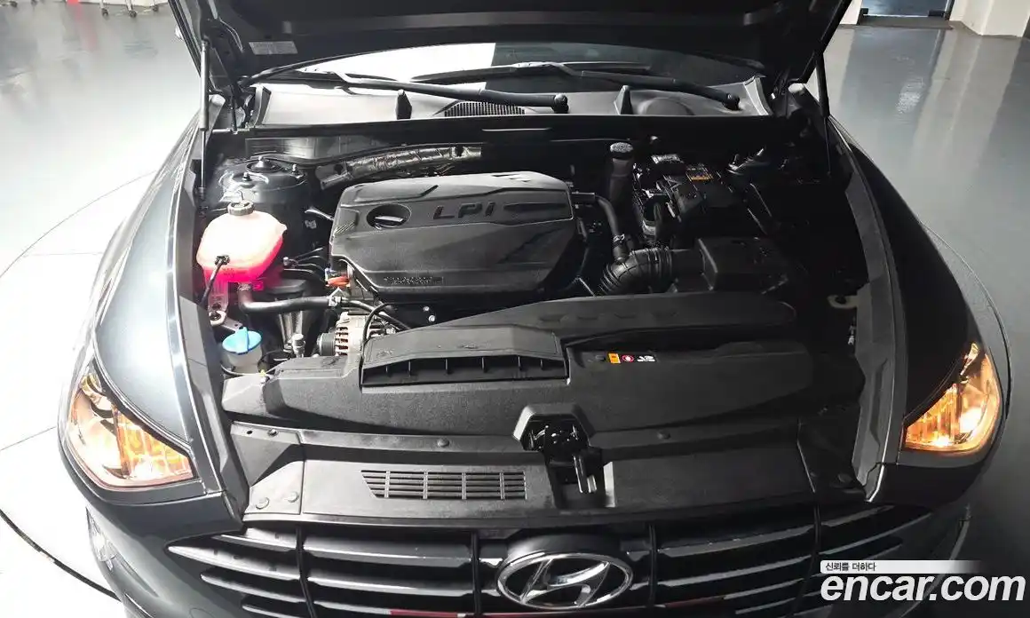 Hyundai Sonata 2022 2.0 автомат (гидро), фото 6