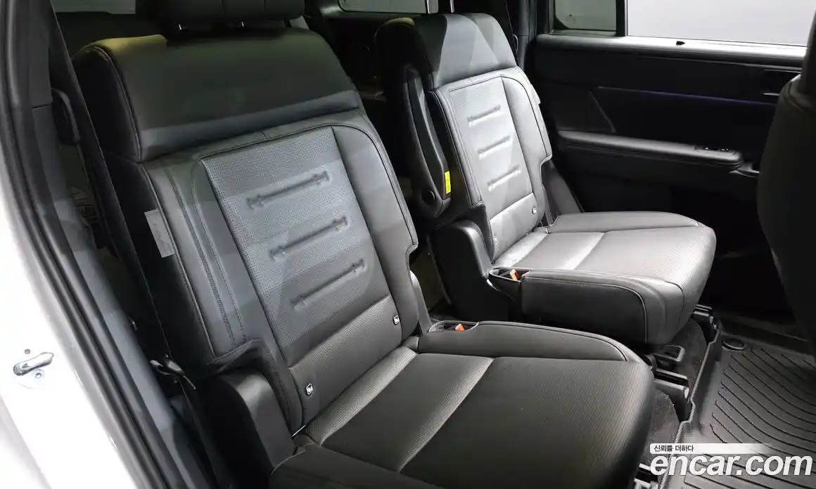 Hyundai Santa Fe 2023 1.6 автомат (гидро), фото 17