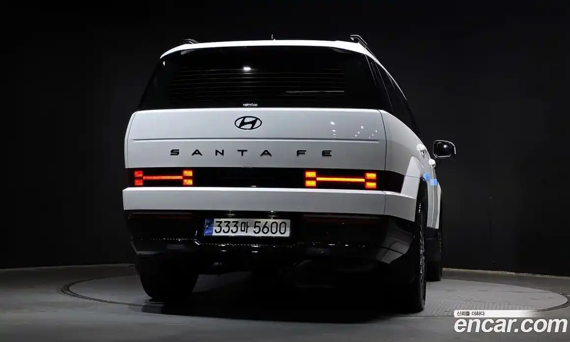 Hyundai Santa Fe 2023 1.6 автомат (гидро), фото 4