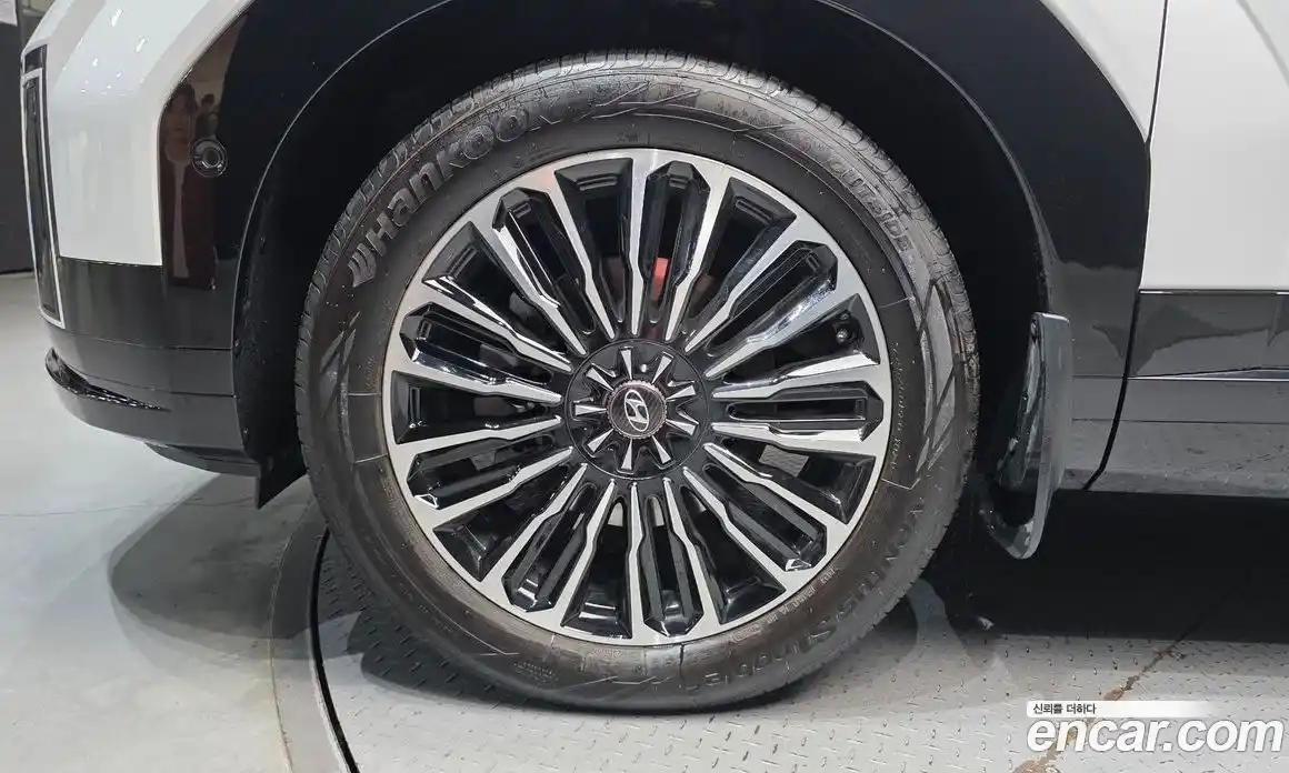 Hyundai Santa Fe 2023 1.6 автомат (гидро), фото 5
