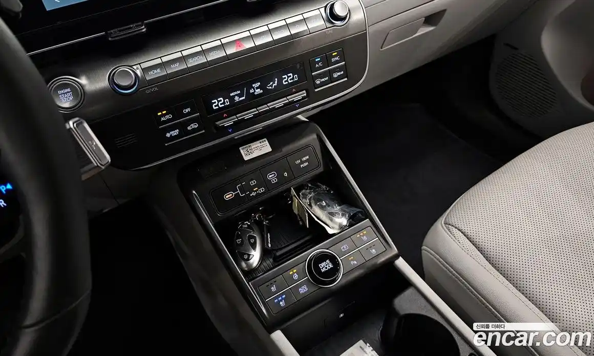 Hyundai Kona 2023 1.6 автомат (гидро), фото 17
