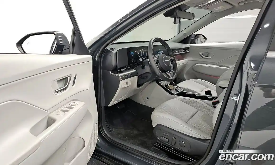 Hyundai Kona 2023 1.6 автомат (гидро), фото 10